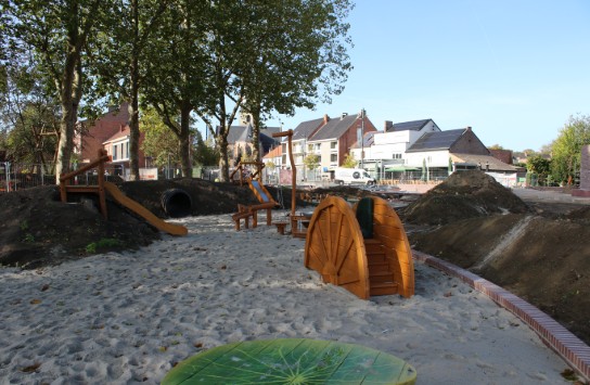  (vergroot foto)