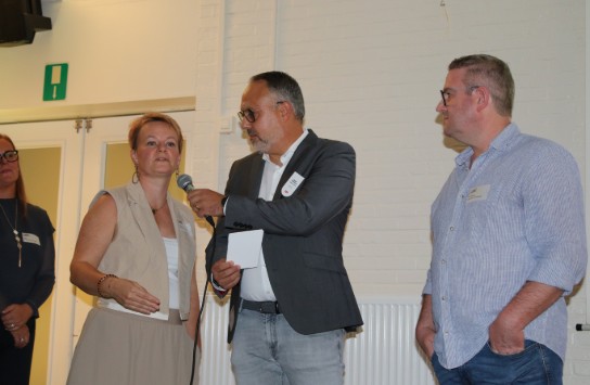  (vergroot foto)